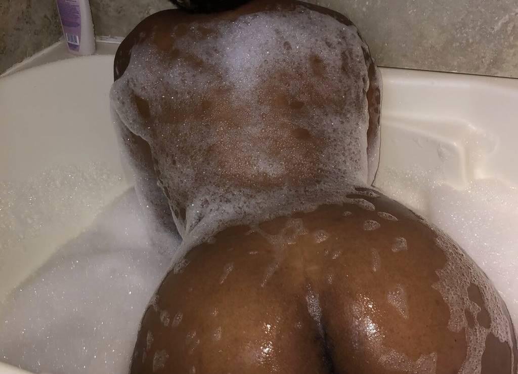 KELOWNA! K i m ★ 𝑱𝒖𝒊𝒄𝒚 𝔇𝔯𝔦𝔭𝔭𝔦𝔫𝔤 ᴡᴇᴛ ★ Book Now