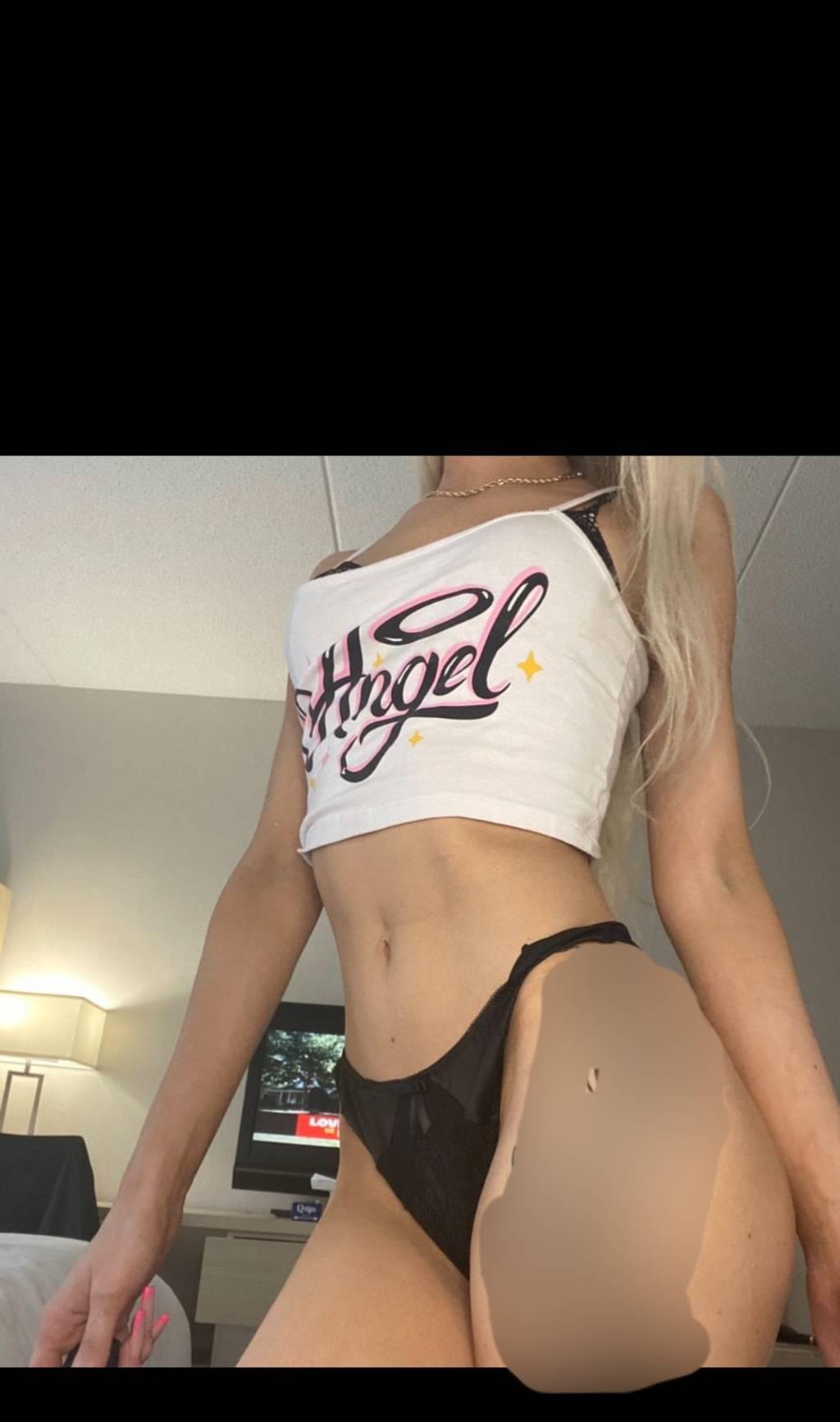 ONLINE PLAY♛UR NAUGHTY SECERTღSEXY SLIM MODEL BLONDE