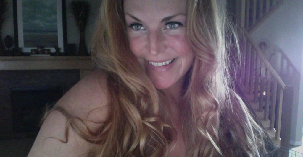 New Mature Curvy Busty redhead Well reviewed google me xox