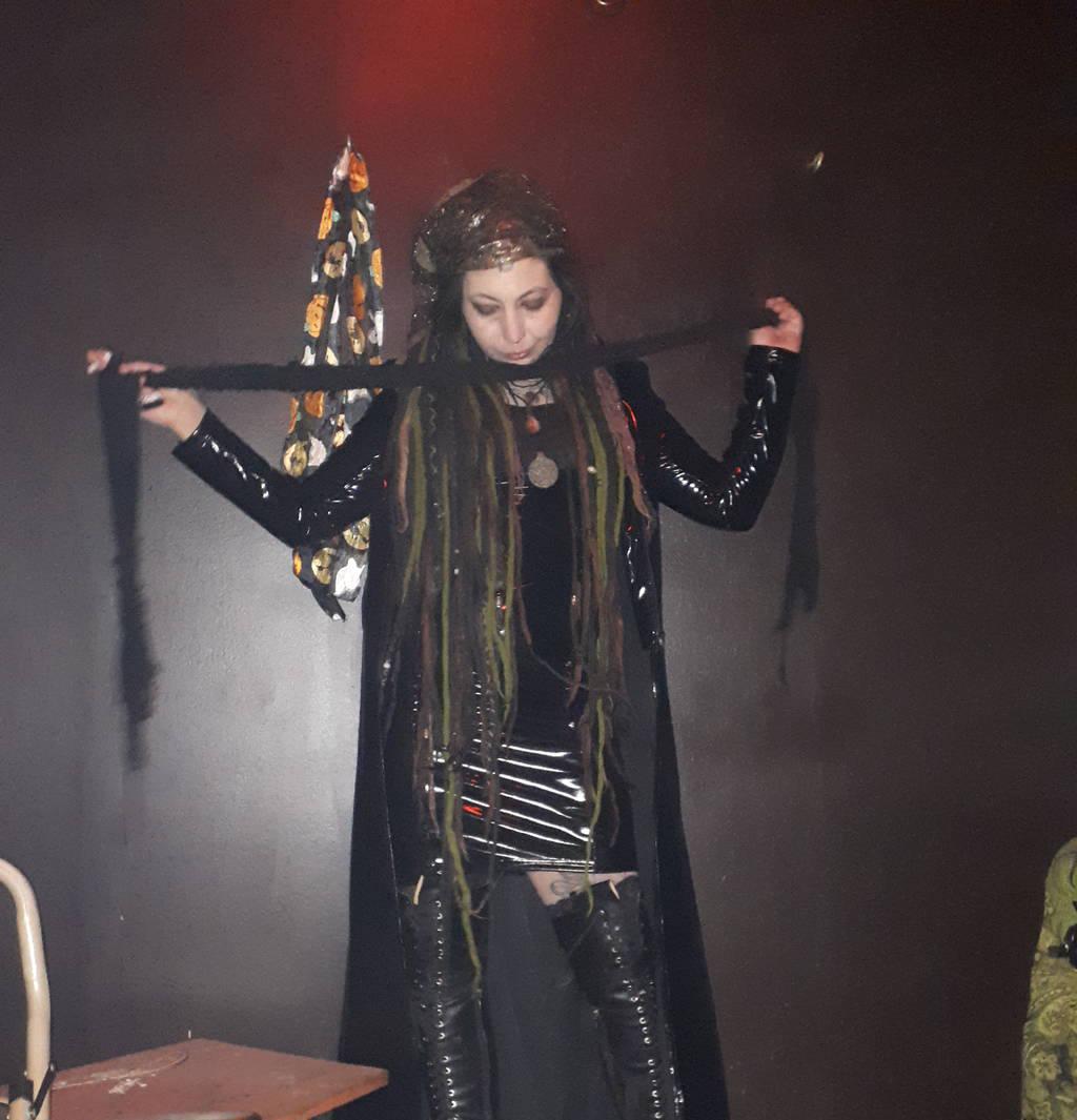 Kinky witchy Sexy Hot Gypsy Lady!Strp0n,Dom,Mass,WOODSTOCK