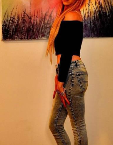 "Moncton"♡beautiful tiny blonde♡expert or@l skills♡