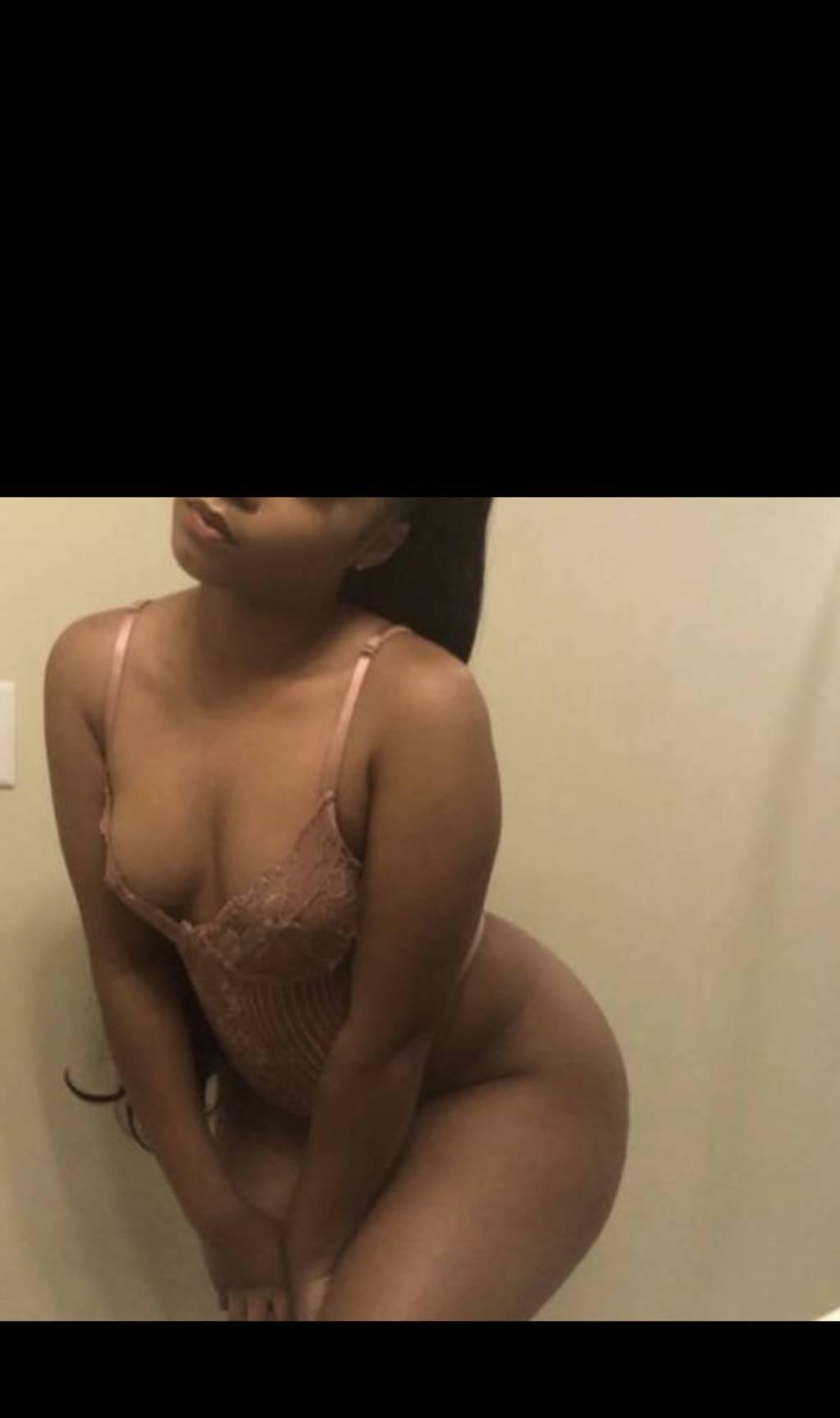 Vanessa WATERLOO New In Town Ask for Specials