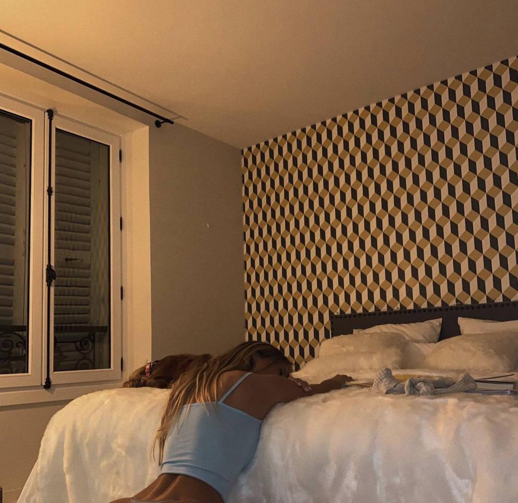 NEWNEW PETITE BLONDE _ NOT HERE LONG _ DONT MISS THIS_